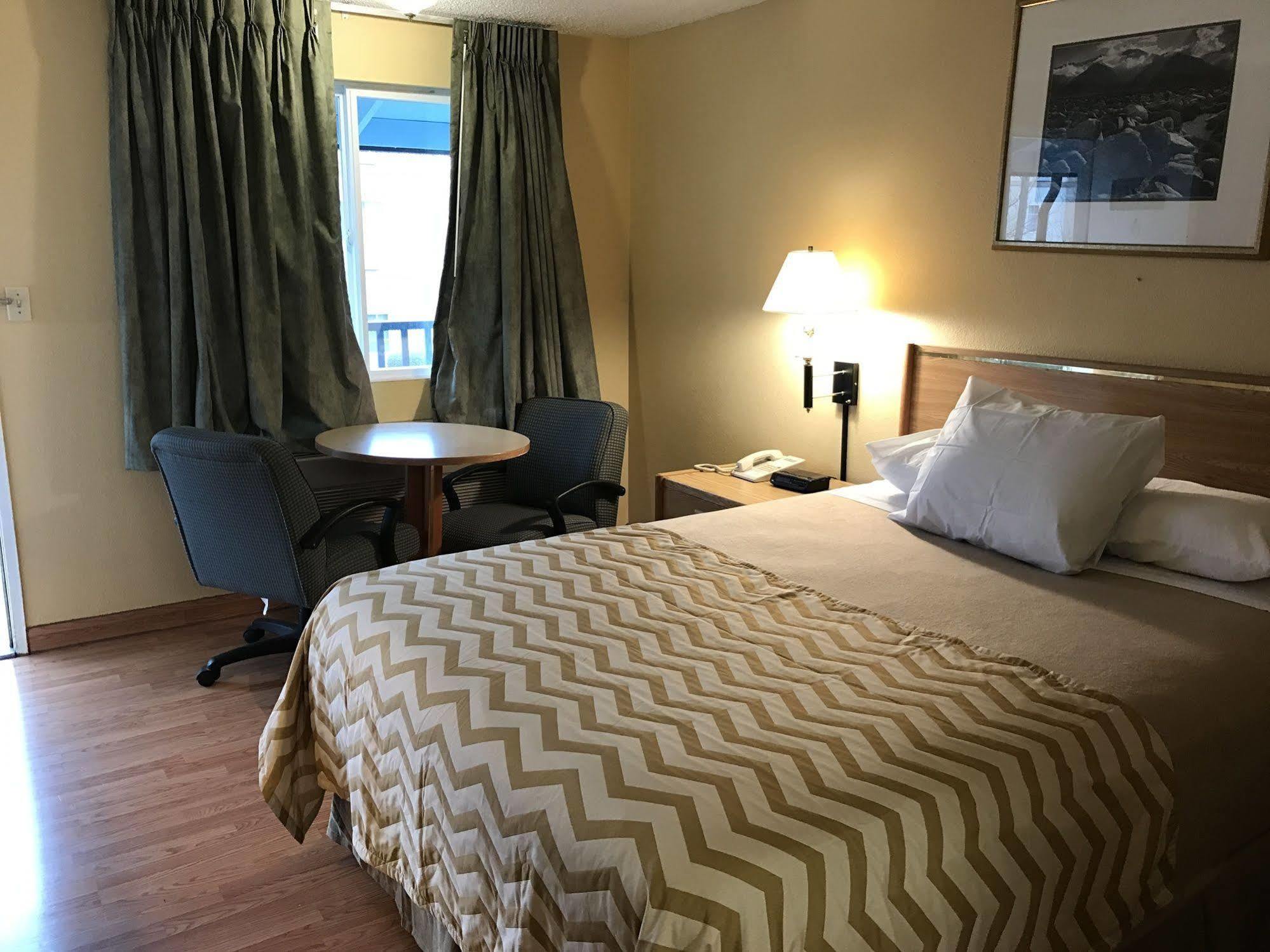 Travelodge By Wyndham Tacoma Near Mcchord Afb Eksteriør billede