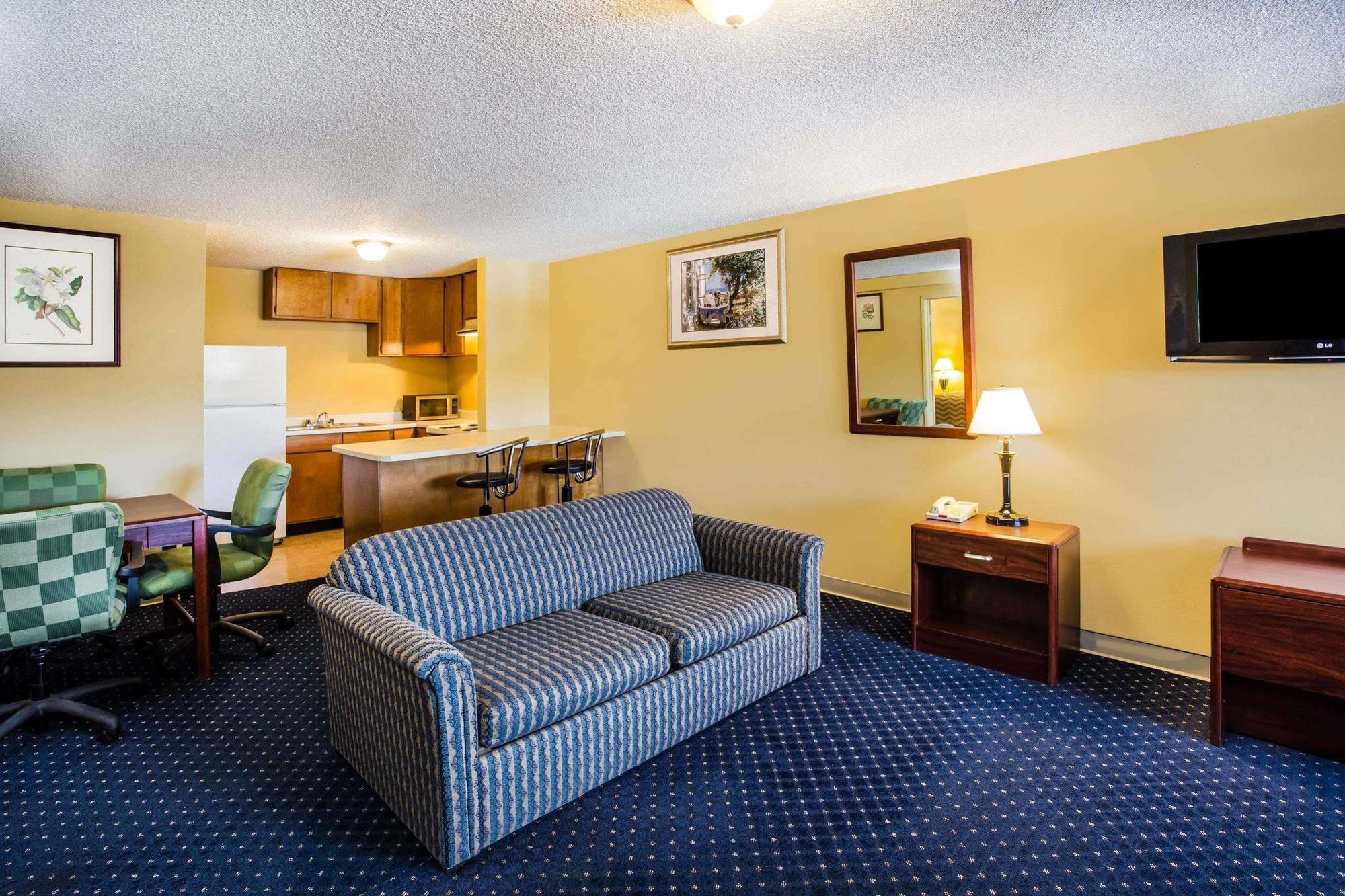 Travelodge By Wyndham Tacoma Near Mcchord Afb Eksteriør billede